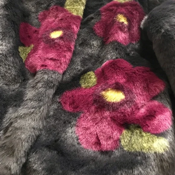 Floral Faux Fur Kids Jacket - Gray and Pink - Picture 3 of 5